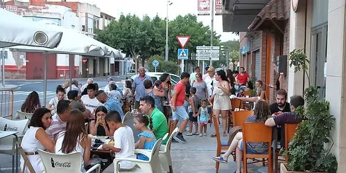 Els comerços i la restauració del Morell titllen la situació d'insostenible