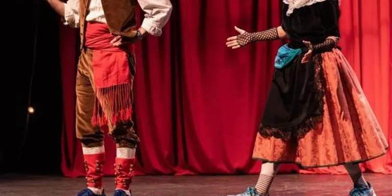 Arriba a l'Auditori de PIneda 'Les bones intencions' amb Míriam Iscla amb les entrades exhaurides