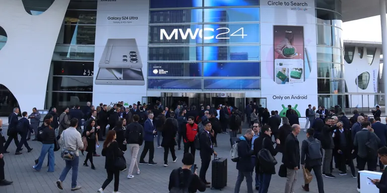 Tret de sortida al Mobile World Congress: la fira mundial de tecnologia mòbil obre portes a Barcelona