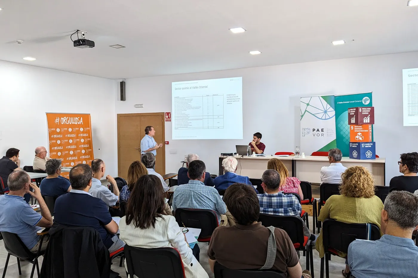 Les empreses químiques de la comarca aposten per col·laborar entre elles per seguir essent competitives
