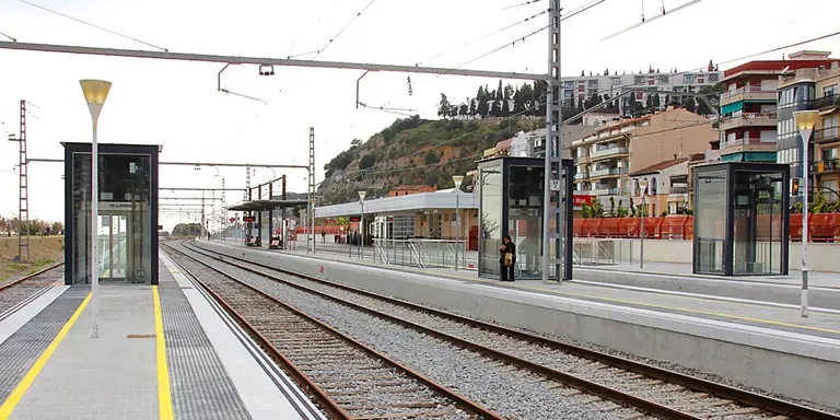 L'estació de RENFE torna a tenir l'ascensor espatllat