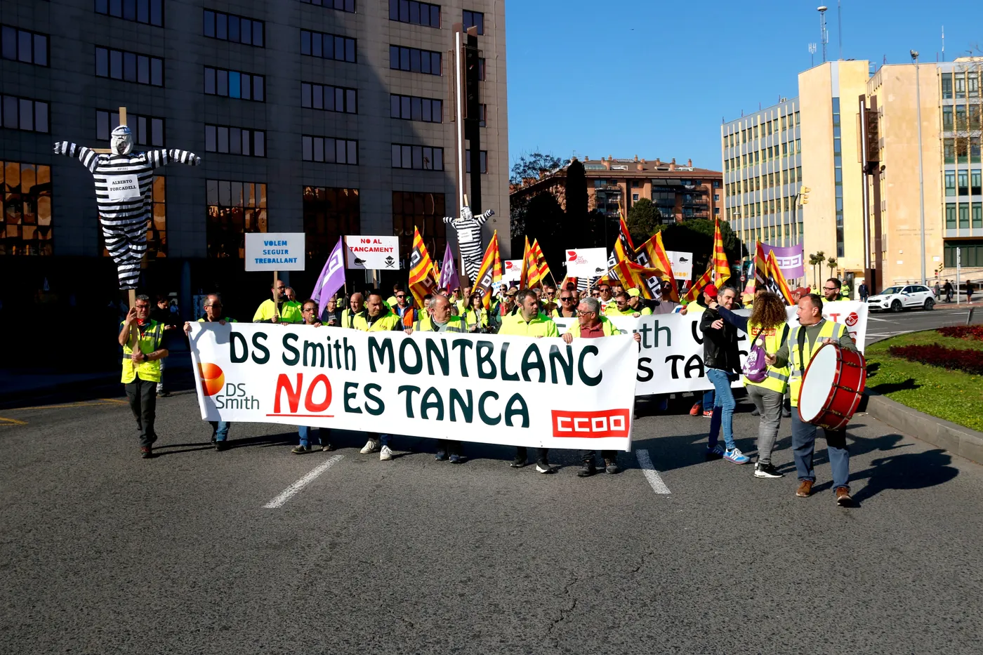 Els treballadors d'International Paper es tornen a manifestar a Tarragona