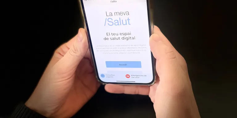 El Centre Sanitari ofereix la possibilitat de rebre comunicacions per SMS o correu electrònic