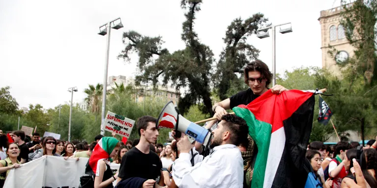Milers d'estudiants clamen per Gaza i demanen que s'alliberi la Flotilla: "Seguirem a primera línia per aturar-ho tot"
