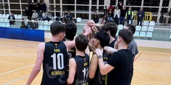 L’apagada general del CEN CB Altafulla en el segon quart li costa la derrota davant el Reus Ploms Salle ‘Negre’ (73-56)