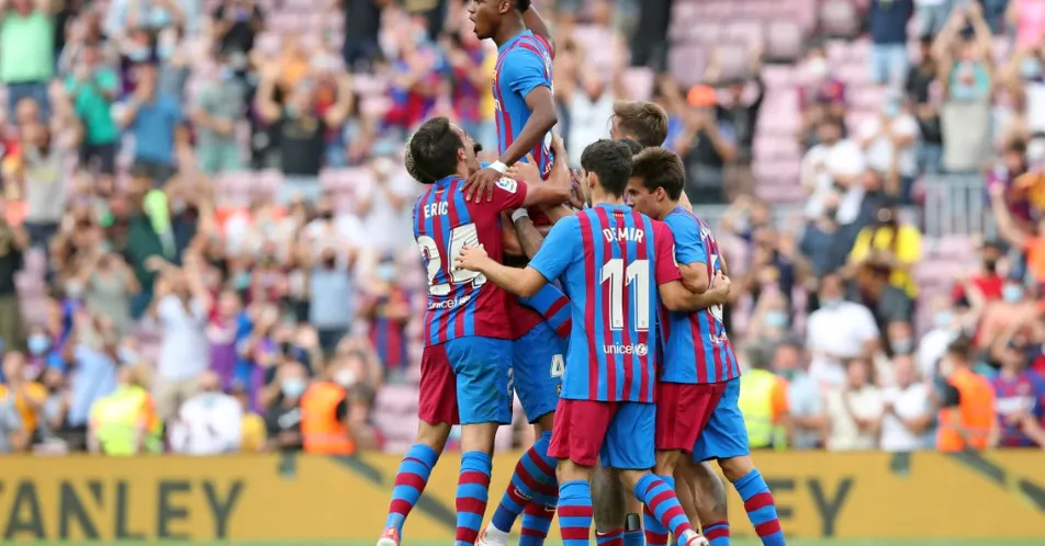 Torna la lliga: Barça – València  (diumenge, 21h)