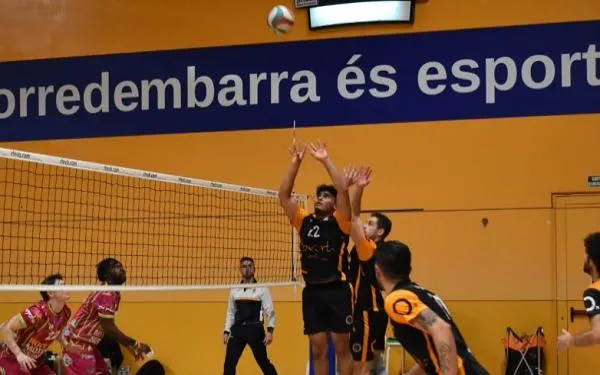 AE Vòlei Manresa – CEVOL Torredembarra: primera de les sis ‘finals’ per la permanència