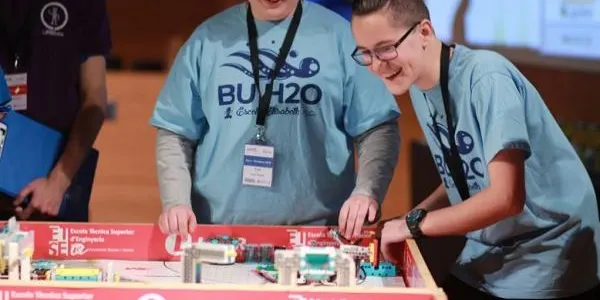 La URV dona el tret de sortida a la 10a edició de la First Lego League