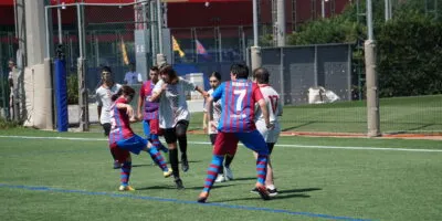 Partit per la solidaritat entre el Valls Futbol Inclusiu i la Fundació Barça