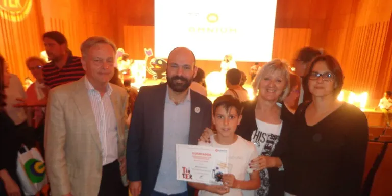 Un alumne del Col·legi Mare de Déu dels Socós guanya el premi Pissiganya de poesia visual