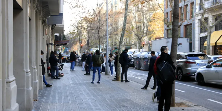 Salut declara 24.006 casos de covid i 31 morts, i els crítics superen els 400 (404)