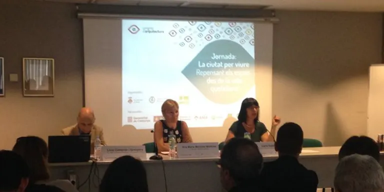 Professionals debaten sobre l'arquitectura i el gènere al R+D