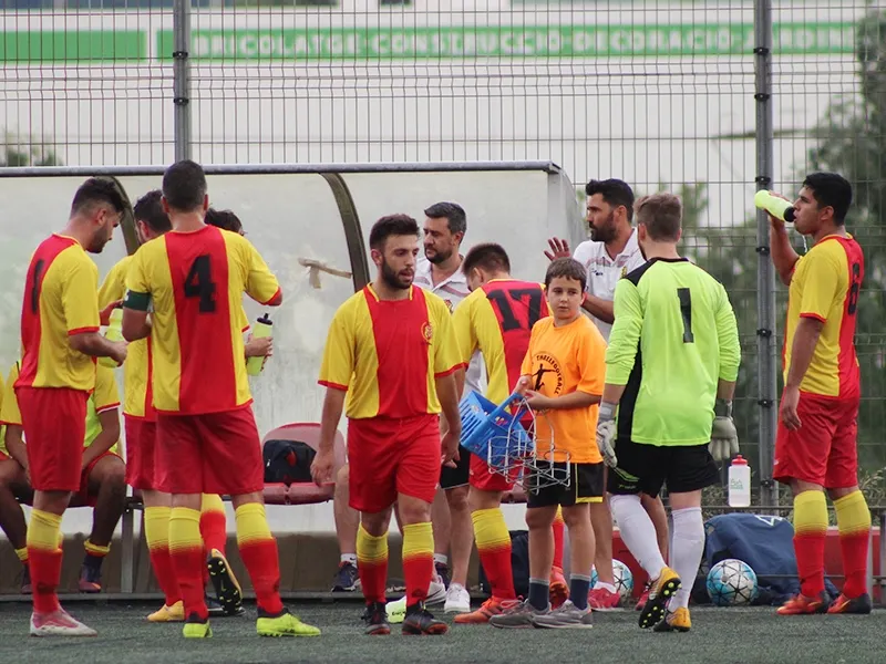 Molta feina de preparació durant els amistosos del Veinti