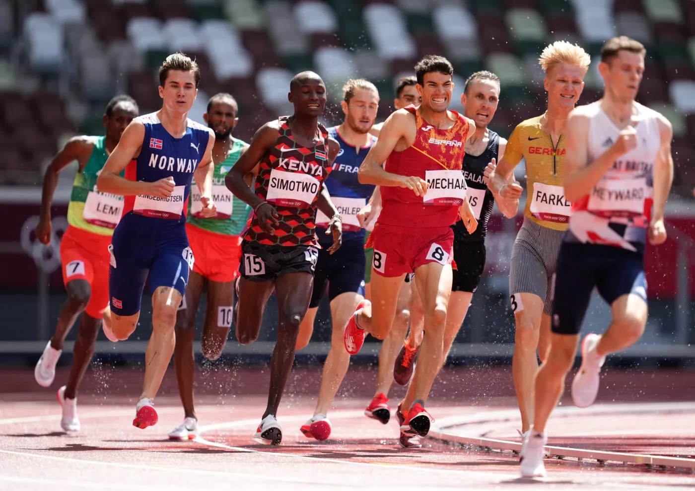 Adel Mechaal es classifica per la semifinal del 1500 fent la seva millor marca de l'any
