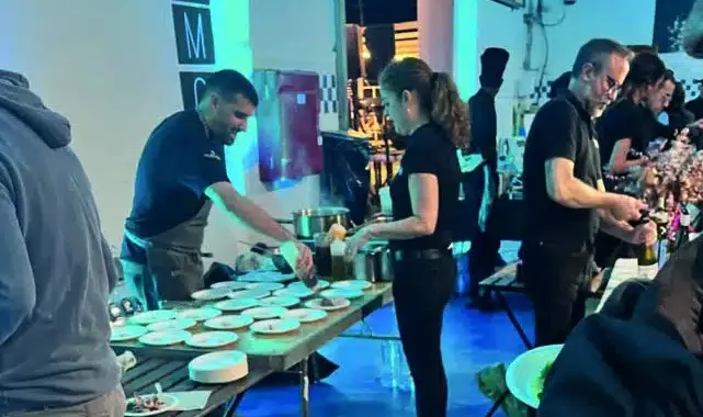 La Llotja del Port d’Arenys acull un dels actes centrals del Calamarenys: la Mostra Gastronòmica