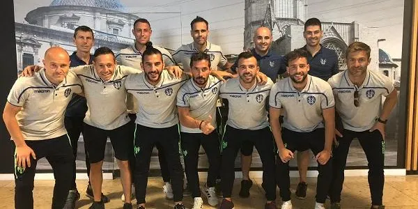 Eliott Mounoud, Eduard Suárez i Adrián Frutos cerquen el títol de l’Alanya Beach Soccer Cup amb el Levante UD