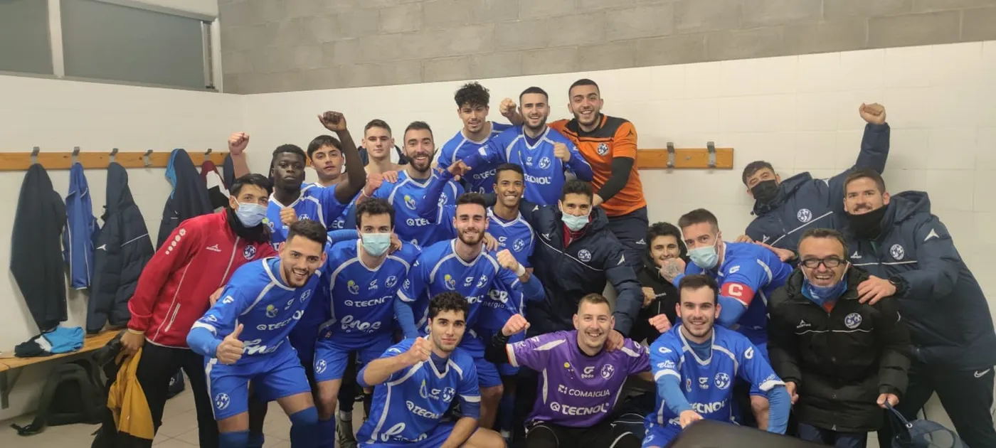 El Cambrils Unió es retroba amb la victòria amb una golejada davant La Floresta