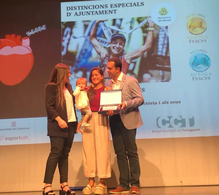 Ester Casajuana rep l'Auriga Fvscvs a la trajectòria i mèrits esportius