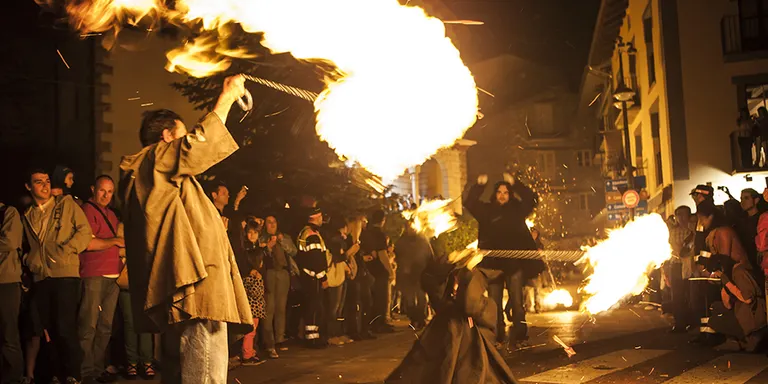 L'exposició 'Festes del Foc al Pirineu' s'instal·la a Andorra