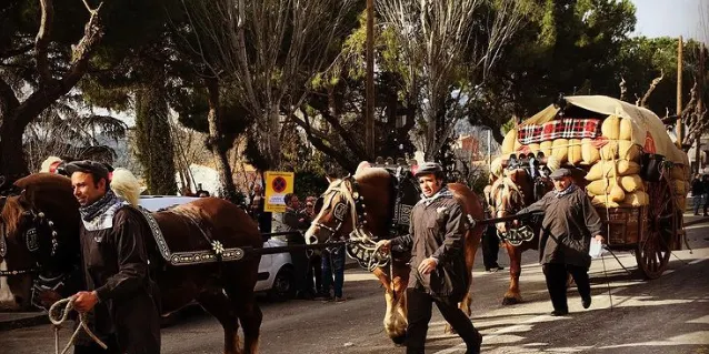 Caldes recupera la festa de Sant Antoni, amb mesures de seguretat, alguns actes retallats i sense actuacions infantils al Ball de Plaça