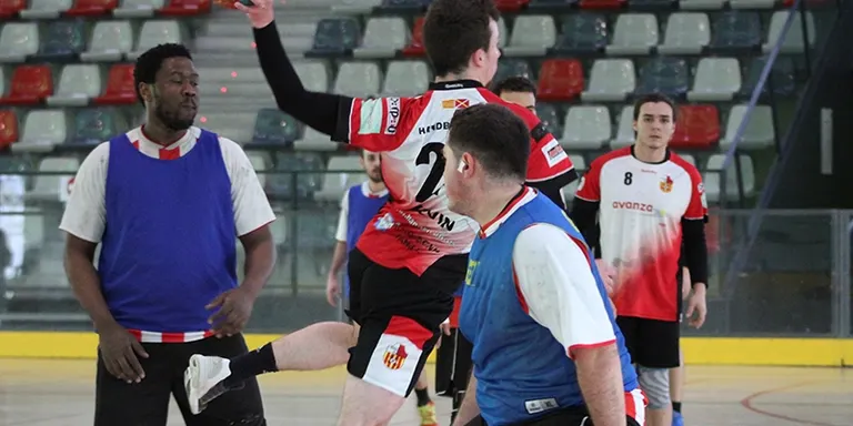 Duel directe pel 'play-off' de l’Handbol Rubí