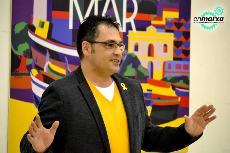En Marxa s'ha constituït com a formació política d'àmbit municipal, segons ha anunciat el seu portaveu Enric Creus