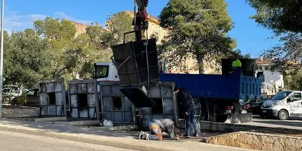 El desmantellament de les illes de contenidors soterrats avança amb bon ritme