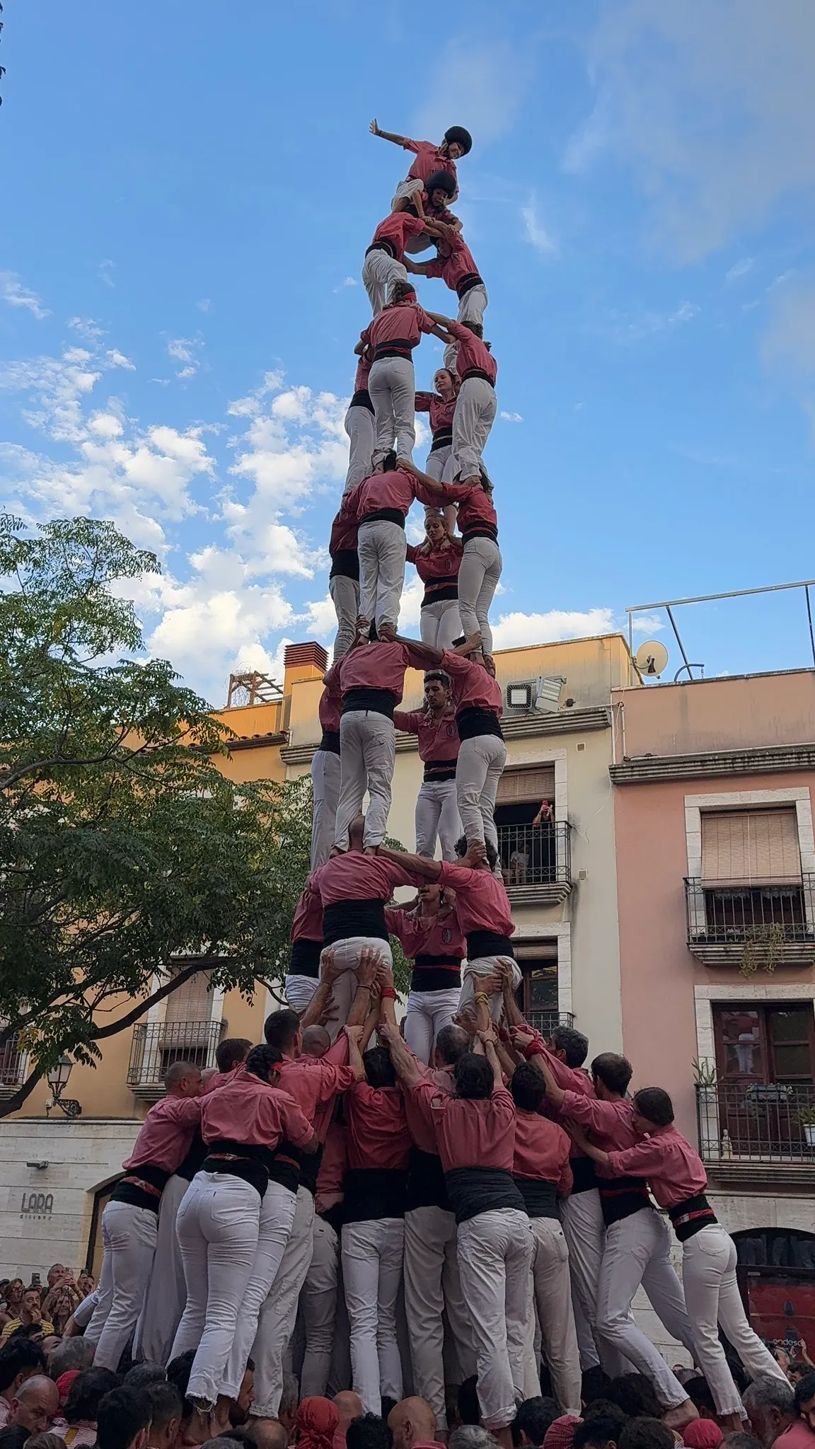 La Colla Vella porta el 4de9 amb folre a Vila-seca