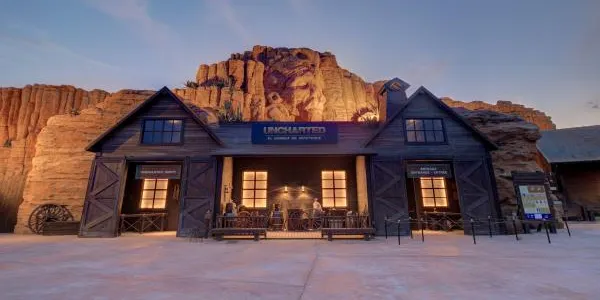 PortAventura inaugura 'Uncharted', la primera atracció amb llançaments laterals del món