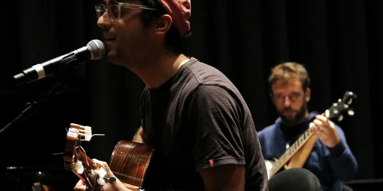 Ernest Crusats publica un avançament del seu primer àlbum sense 'La Iaia'