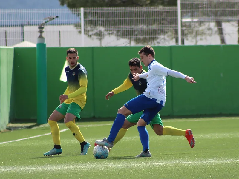Duel amb disputa per la pilota, però que va acabar anotant-se el Vilanova