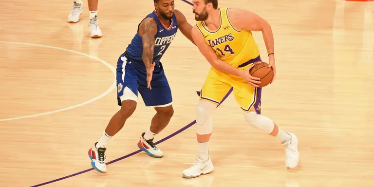 Marc Gasol s'estrena amb els Lakers amb derrota