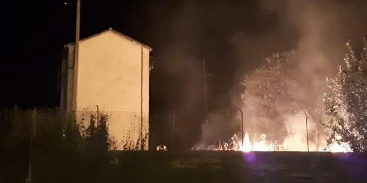 Última hora: Un incendi en un transformafor ocasiona talls electrics