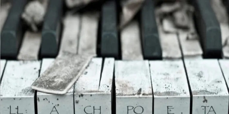 Us convidem a veure \u201cLlach Poeta" al 'notRub\xed'