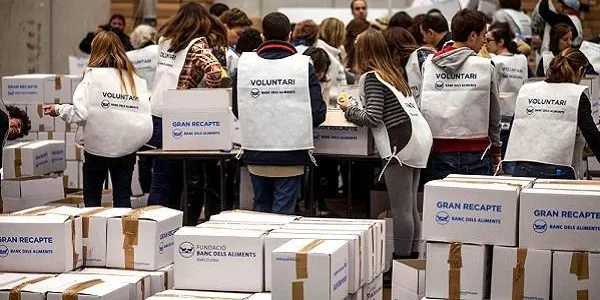 La llet, l’aliment més demandat en la nova edició del Gran Recapte a Altafulla