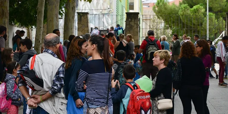 Obertes les inscripcions per a la formació per a famílies