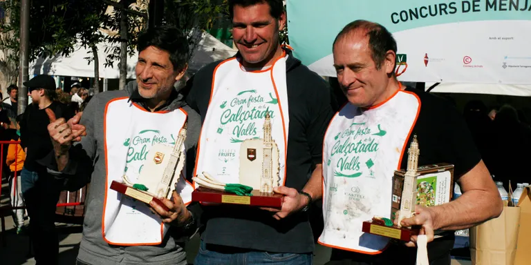 Adrià Wegrzyn torna a guanyar el concurs de menjar calçots