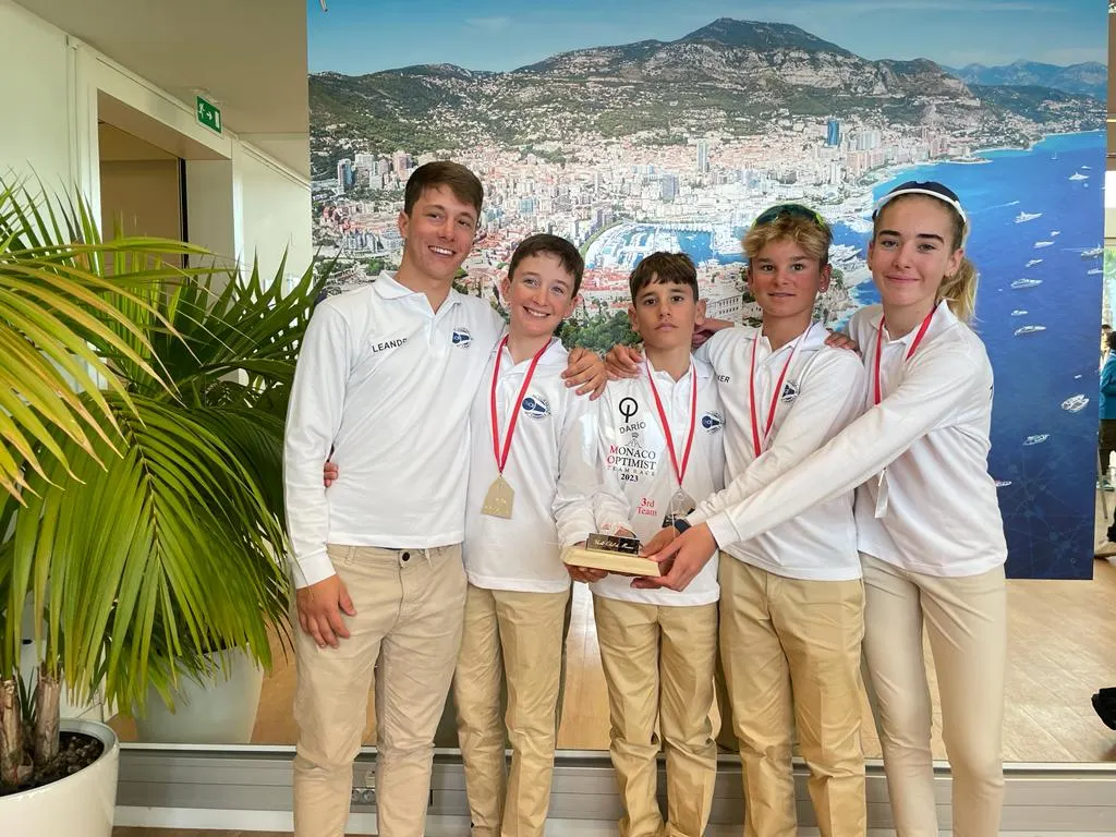 El Club Nàutic Cambrils puja al pòdium de la Monaco Optimist Race