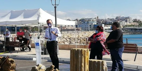 El Port de Tarragona i la URV instal·len biòtops al fons del mar per recuperar poblacions de cefalòpodes i algues