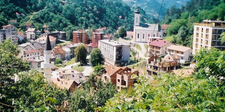 L'espai de trobada 'Alternatives' de La Seu Solidària debat sobre la situació de Bòsnia