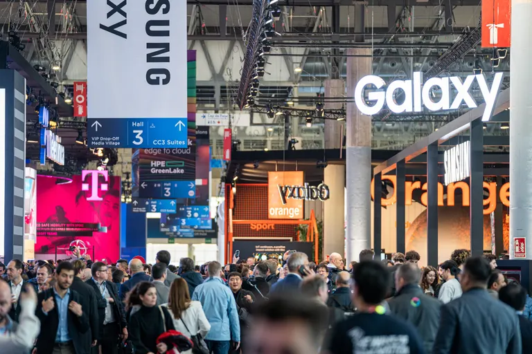 Els congressistes celebren que el MWC recuperi el pols: "Definitivament, és on has d'estar per conèixer novetats"