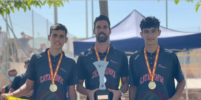 VÒLEI: Medalla de plata i bronze per les seleccions catalanes de vòlei platja infantil