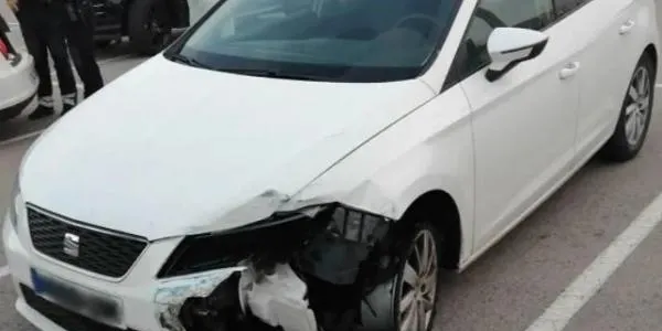 Una veïna d’Altafulla de 21 anys provoca un accident a Vallmoll mentre conduïa sota els efectes de l’alcohol i es dona a la fuga