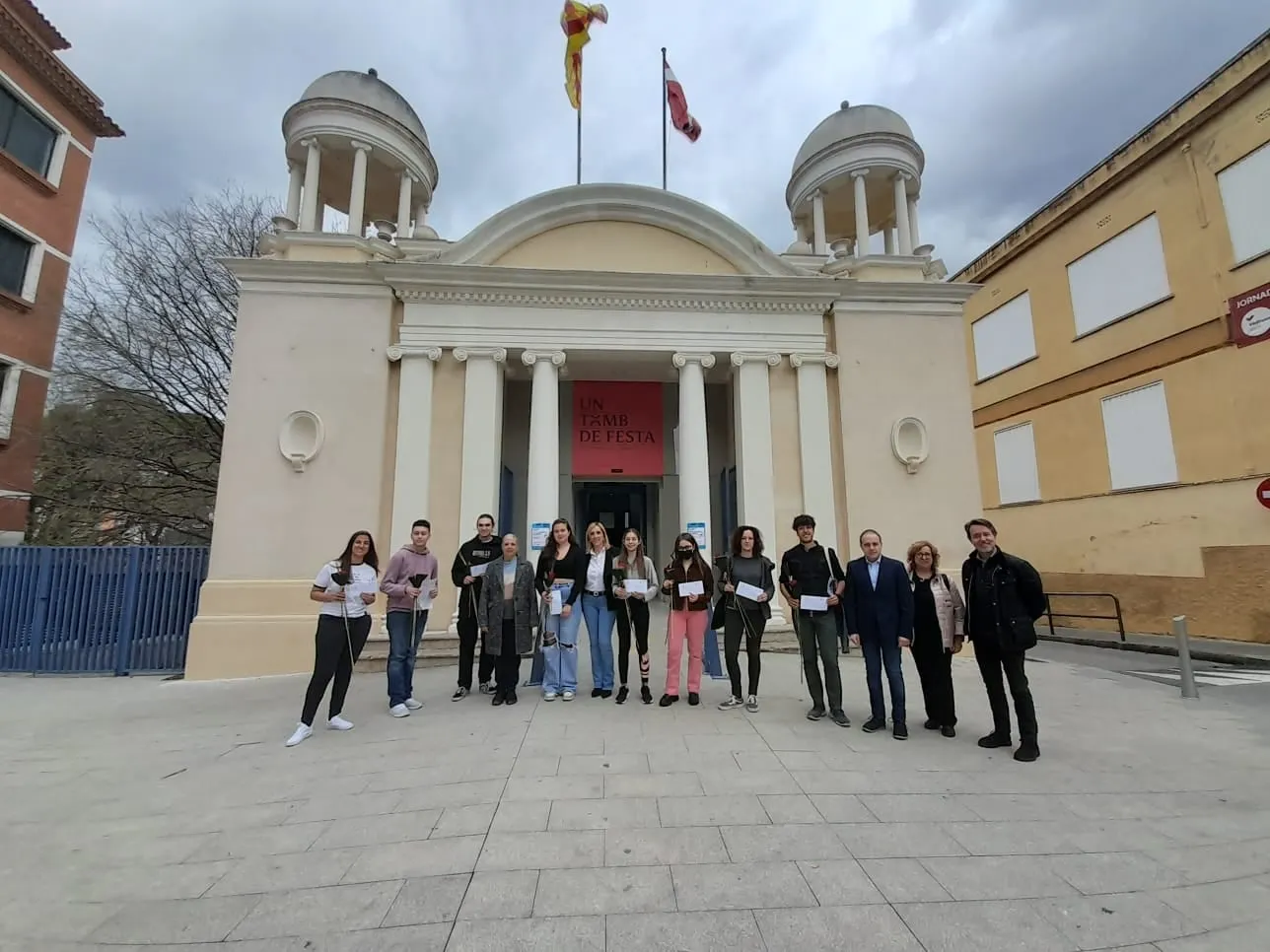 Valls lliura els premis del Concurs de Relats Breus de Sant Jordi