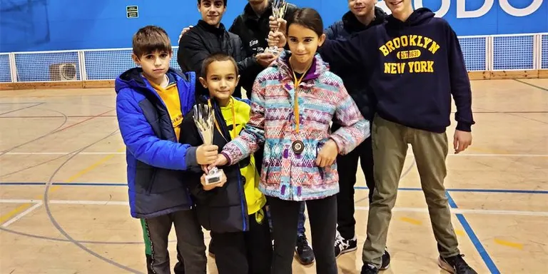 Gran participació dels equips de la Unió d’Escacs Cambrils a la Minicopa celebrada a Riudoms