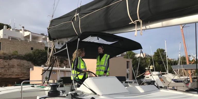 El Govern posa en marxa un programa per promoure la incorporació de dones al sector maritimopesquer