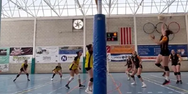 El CEVOL Torredembarra deixa escapar la primera oportunitat d’assolir l’ascens a la pista del Sant Esteve (3-1)