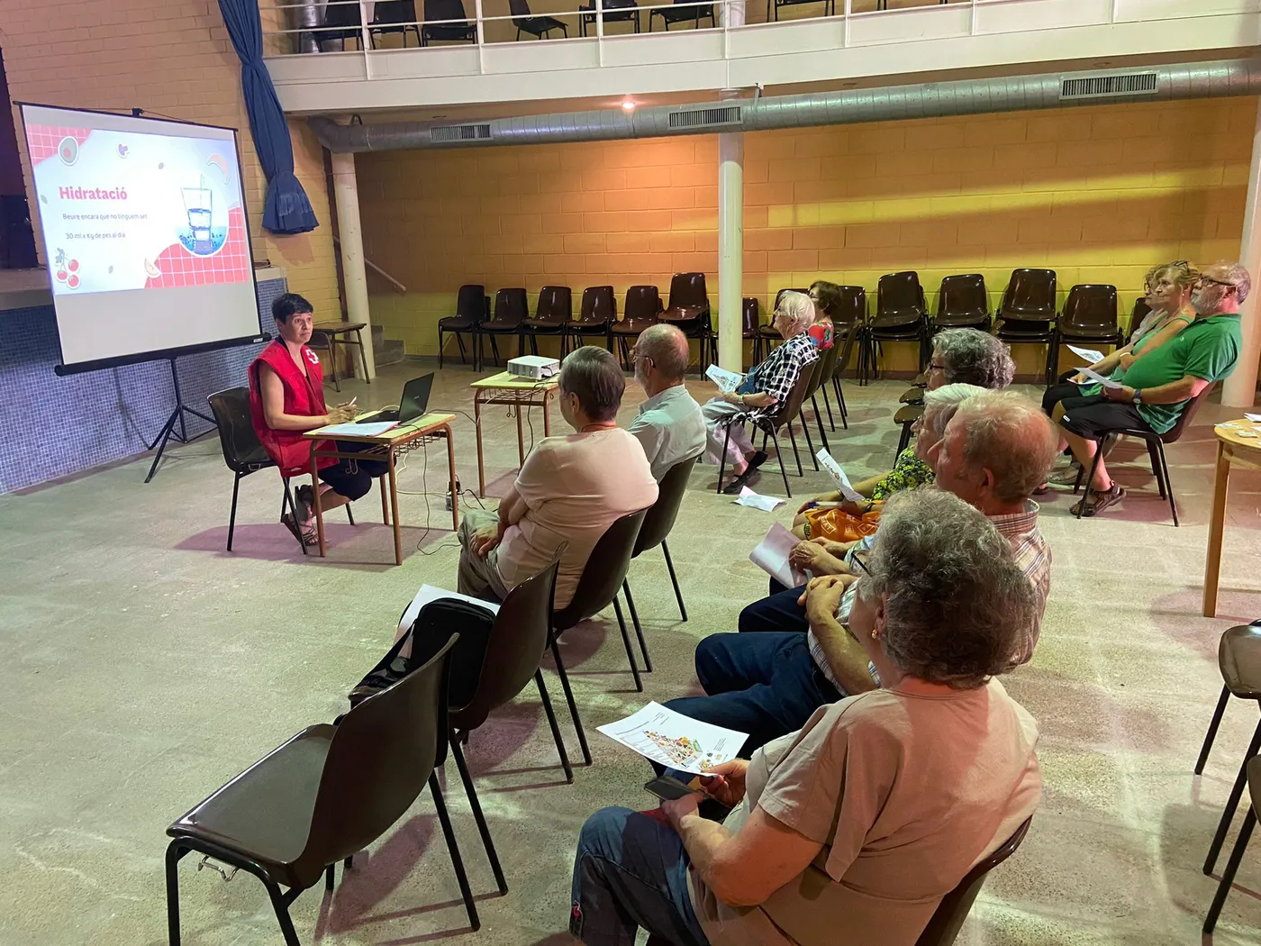 Creu Roja organitza diferents activitats per fomentar l’envelliment actiu i saludable entre la gent gran 