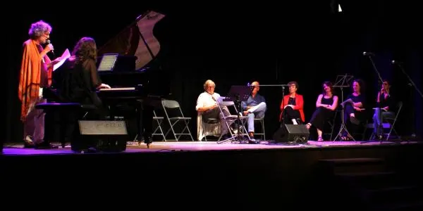 La Violeta acull una emotiva Nit de Piano i Poemes
