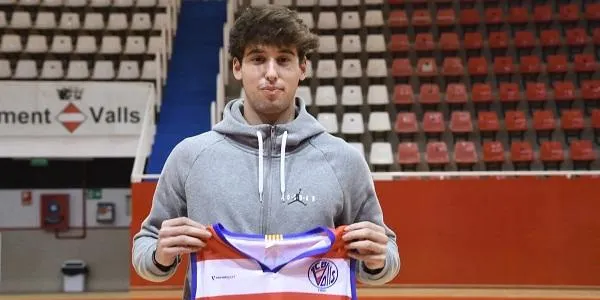 L’altafullen Guillem Fàbregas renova amb el CB Valls de la Lliga EBA
